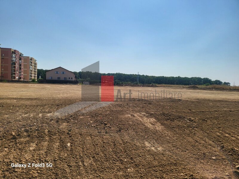 Matei Milo, teren intravilan.